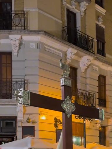 Cruz de Guía de la Cofradía Eucaristía de Zaragoza, detalle
