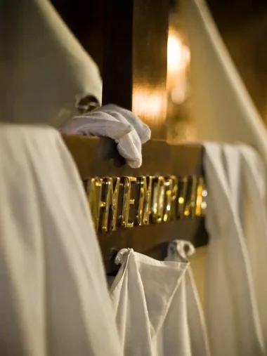 cruz-in-memoriam-cofradia-eucaristia_2